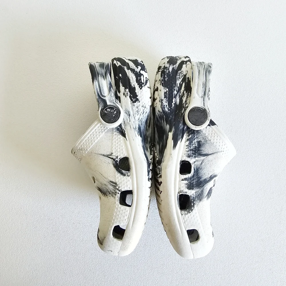 Iconic Crocs Marbled Croslite Child Black White Classic Clog Children Size 10